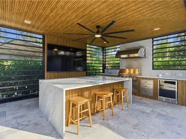 25211 Pinson DR, BONITA SPRINGS, FL 34135