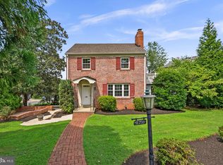 5711 Wyngate Dr, Bethesda, MD 20817