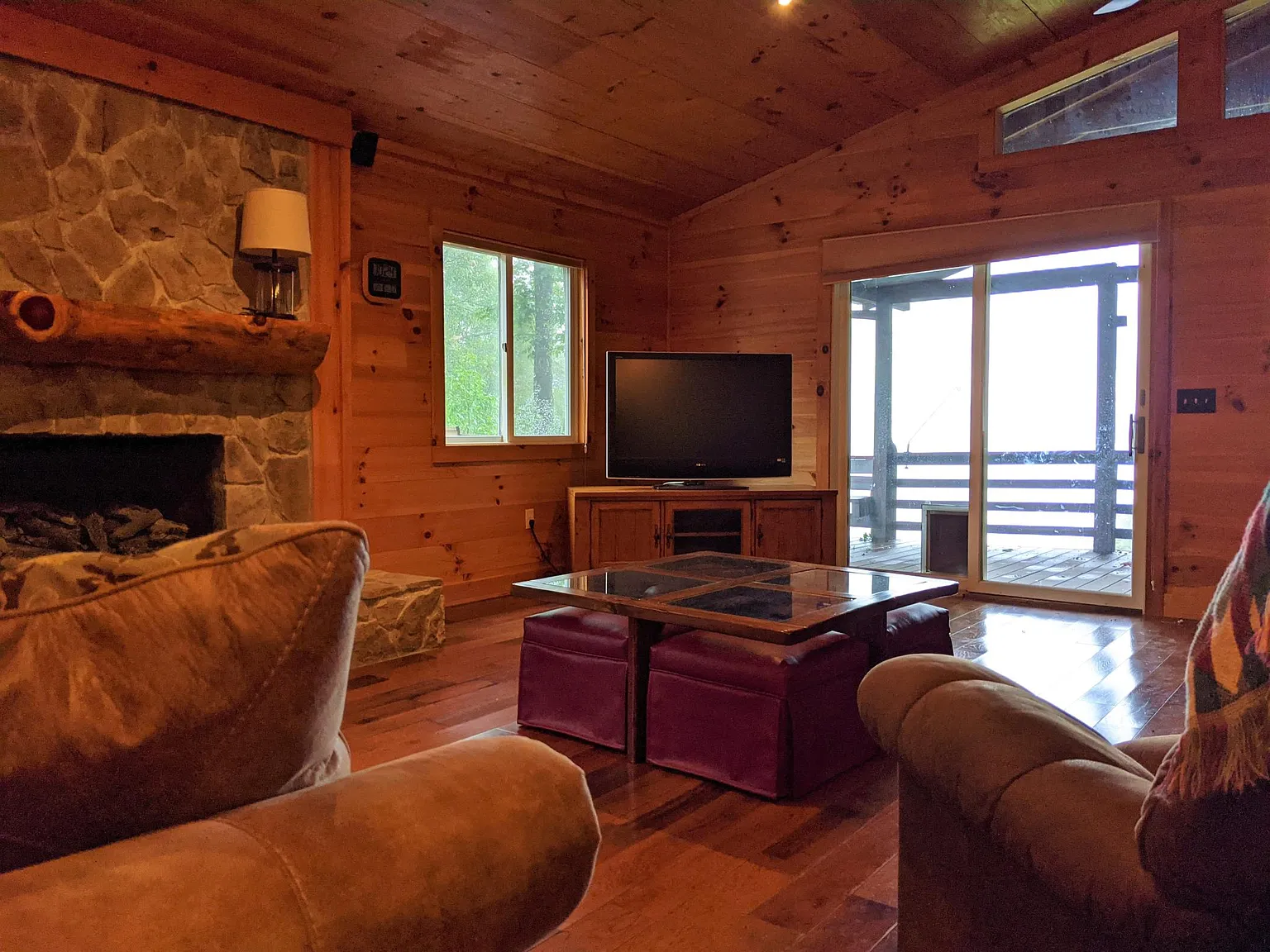 3 bed, 2467 sqft, $3,000 — Photo 3