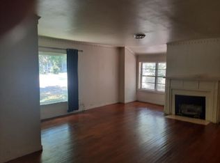 1208 Earl St, Commerce, TX 75428