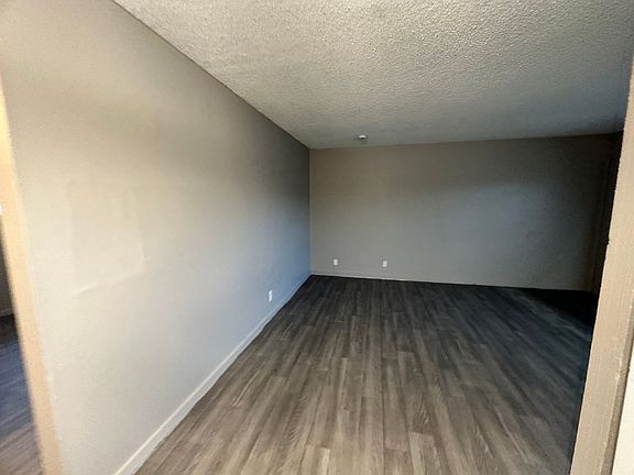 5th image of 2100-2104 E Sunrise Ave #9