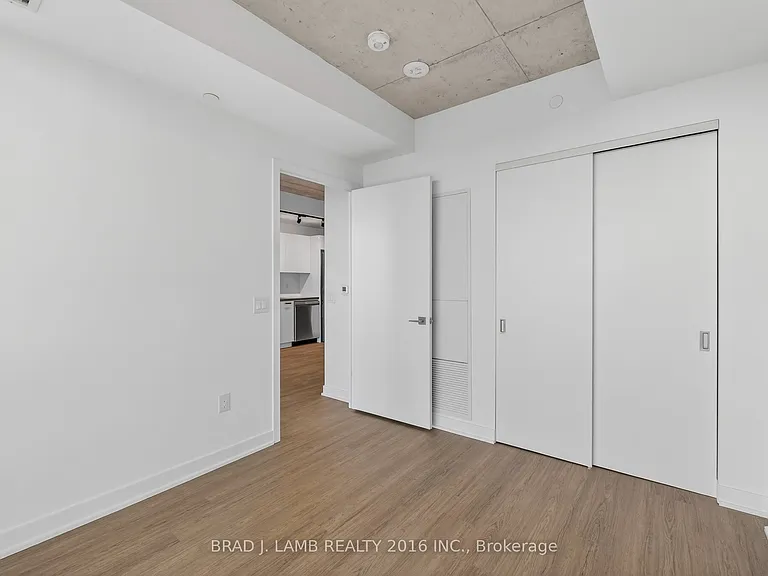 284 King St E #2503 — Photo 8
