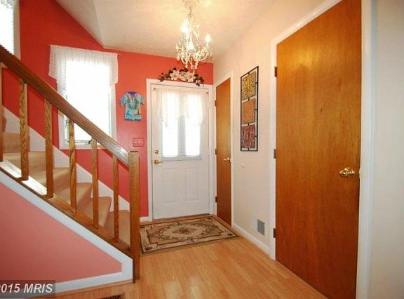 3rd image of 7710 Woodlawn Ave