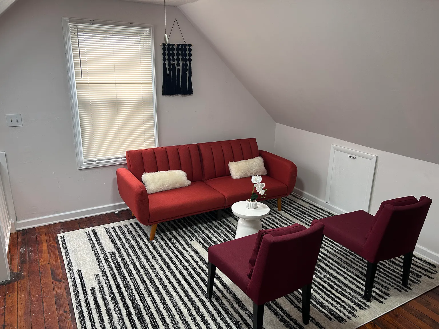 10806 Bernard Ave — Photo 3