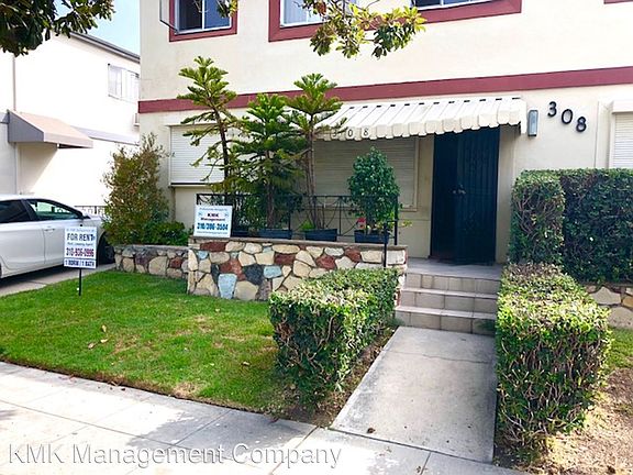 2nd image of 308 S Doheny Dr APT 6