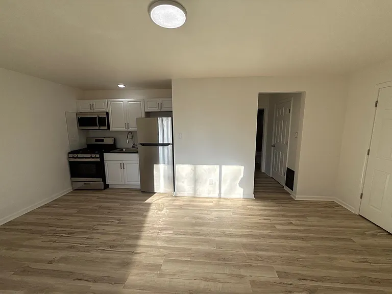 3912 Kirkup Ave #3 — Photo 8