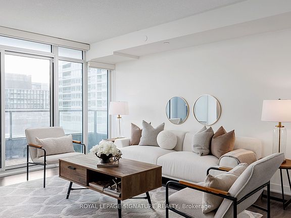 2nd image of 70 Queens Wharf Rd #712