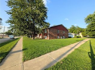 100 N Green St, Yates Center, KS 66783