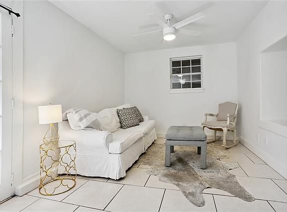 2nd image of 324 Alonzo St