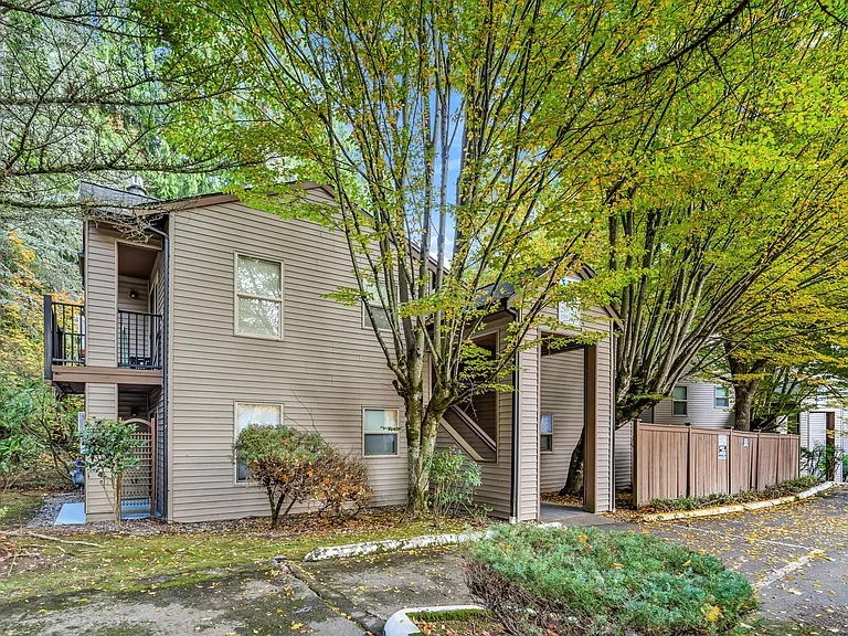 9805 Avondale Rd NE #W159 — Photo 33