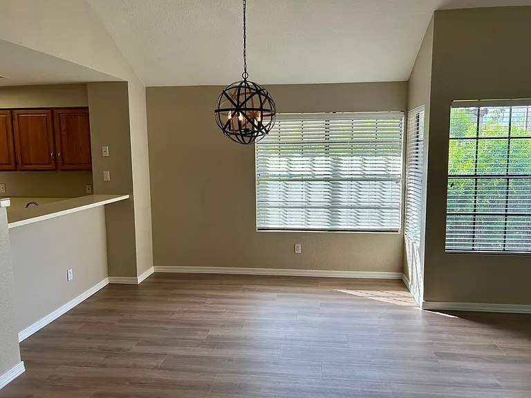 10015 E Mountain View Rd #2009 — Photo 7