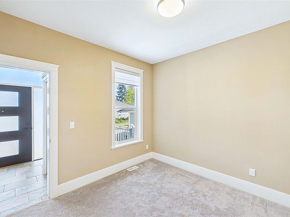 5th image of 5751 Linyard Rd