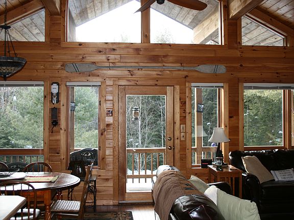 Front-Dining to Livingroom