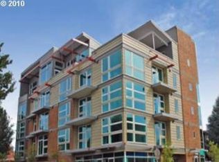 3913 NE Hancock St UNIT 203, Portland, OR 97212