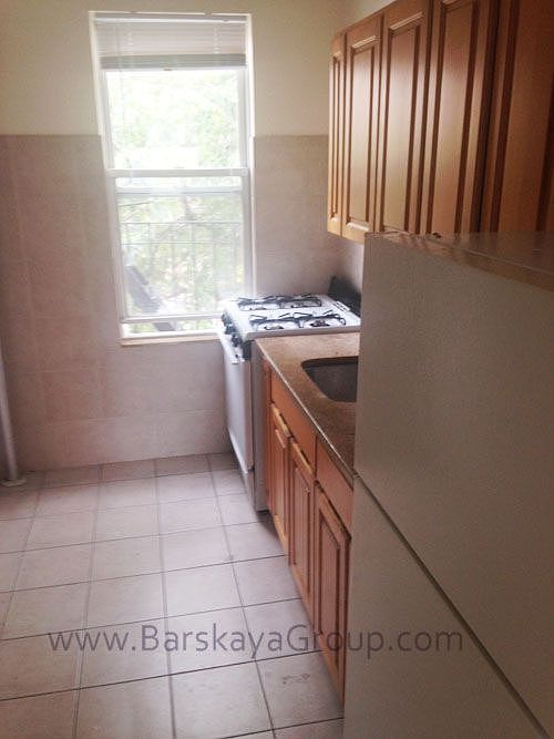 1st image of 2718 23rd St #2F
