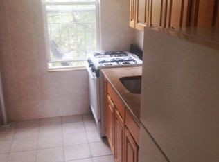 2718 23rd St #2F, Astoria, NY 11102