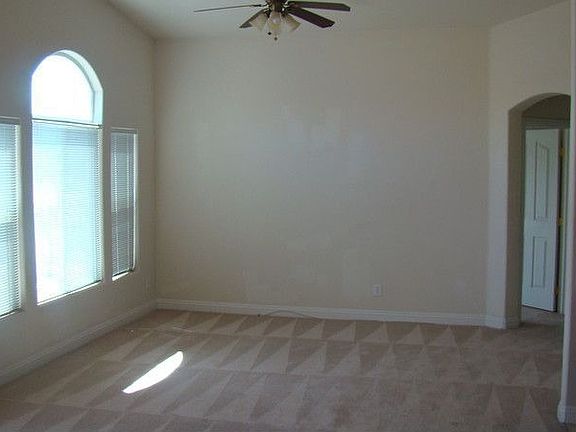5th image of 10683 Petricola St Unit 101