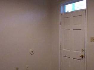 316 N Centre St APT 4, Martinsburg, WV 25404