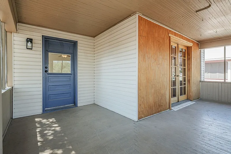3 bed, 2.0 bath, 1200 sqft, $2,000 — Photo 3