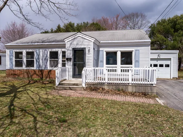37 Moore Avenue, Brunswick, ME 04011