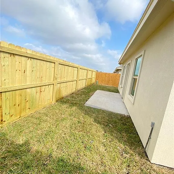 3412 Sahara Dr #3 — Photo 2