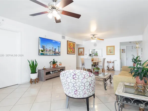 571 SW 141st Ave APT 207N, Hollywood, FL 33027