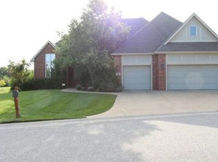 1801 N Cranbrook St, Wichita, KS 67206