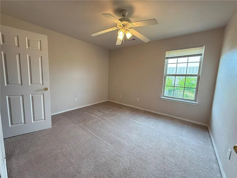 3509 SW Deerfield Blvd #2 — Photo 8