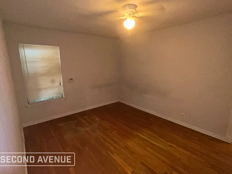 1803 Robinson St — Photo 8