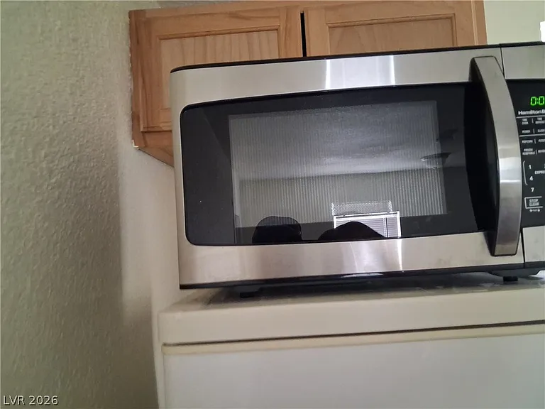 413 W Van Buren Ave #8 — Photo 6