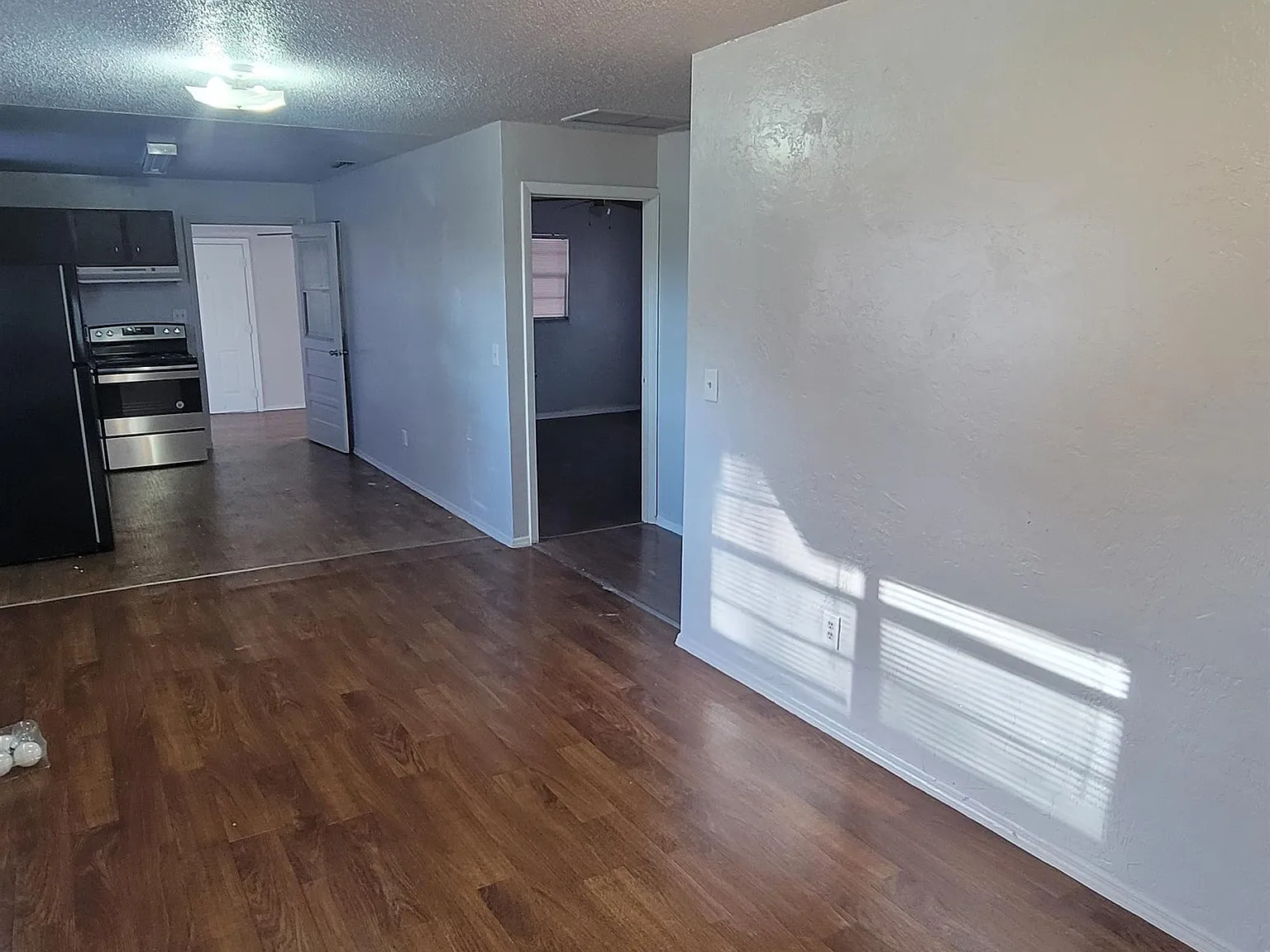883 W Ohio Ave - P82 - 1 — Photo 3
