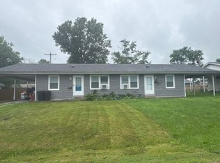 501 Timothy Dr, Villa Grove, IL 61956