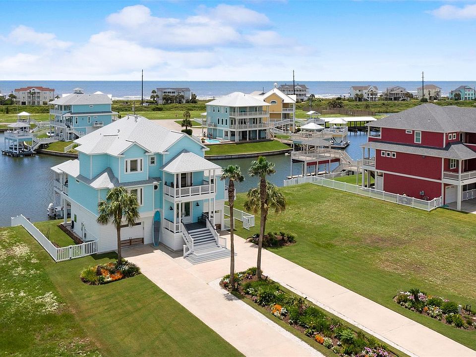 1st image of 20727 E Sunset Bay Dr