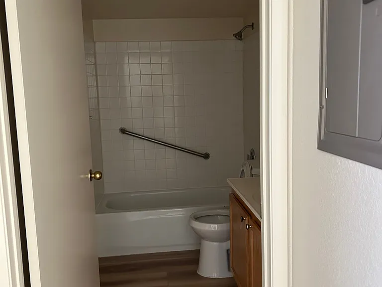 902 Mesquite Springs Dr #101 — Photo 3