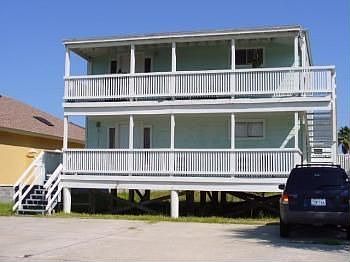 2nd image of 110 E Carolyn Dr