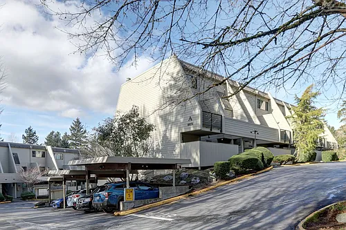 8851 166th Ave NE #A201 Photo 1