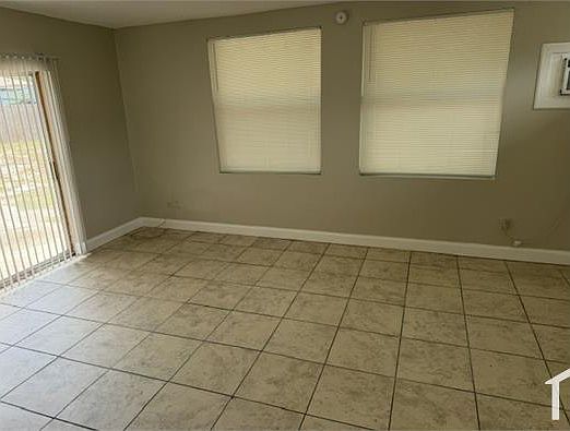 5th image of 4301 Tuna Dr SE