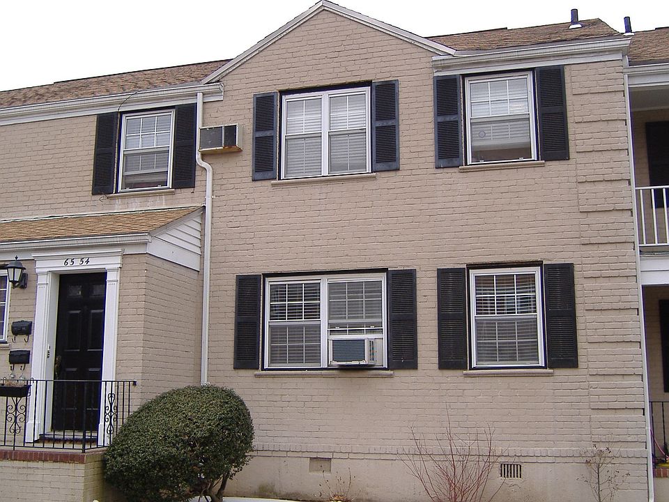 65-54 224 St
