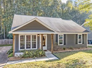 205 Stratford Dr, Indian Trail, NC 28079
