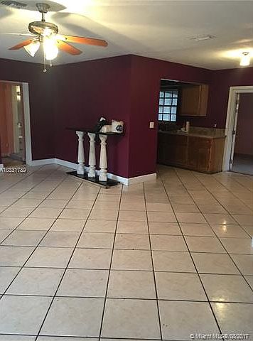 2nd image of 901 SW 13th Ct