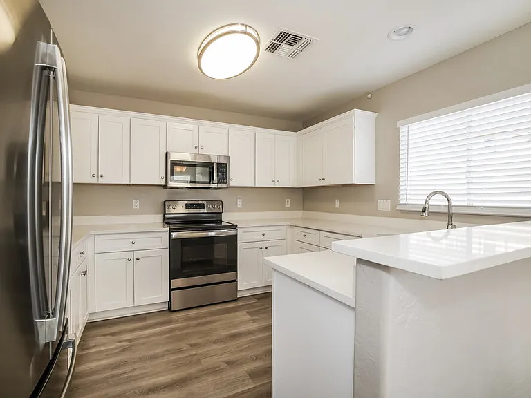 21940 W Casey Ln — Photo 8
