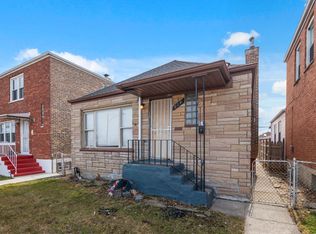 619 E 100th St, Chicago, IL 60628