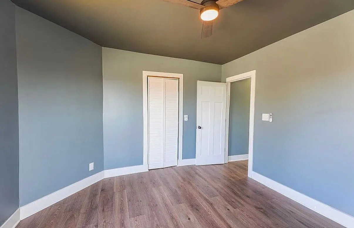 2 bed, 1008 sqft, $1,455 — Photo 1