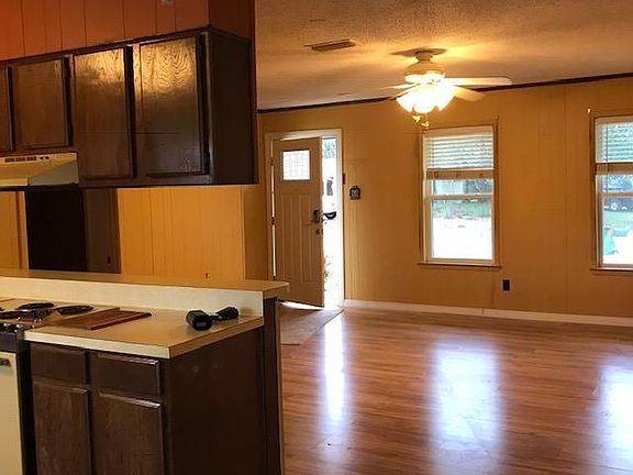 3rd image of 109 Vicksburg Pl
