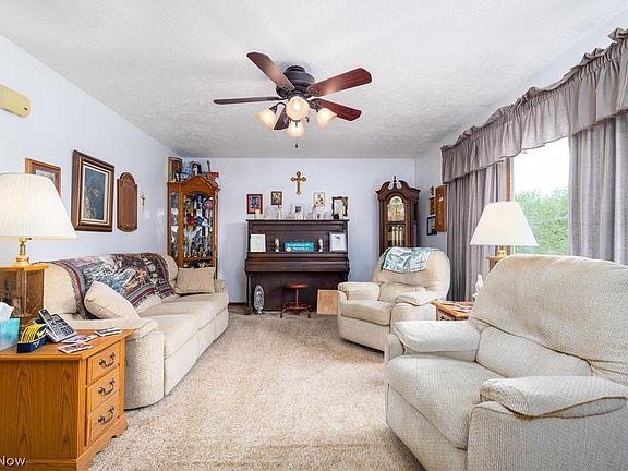 4th image of 1322 Saint Johns Rd