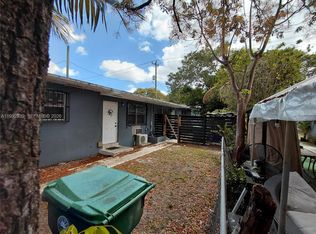 1262-1264 NW 46th St, Miami, FL 33142