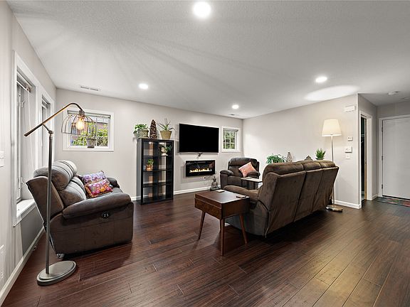 4th image of 1423 Hunter Hill Road