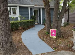 6 Thomas Walter Cir, Santee, SC 29142