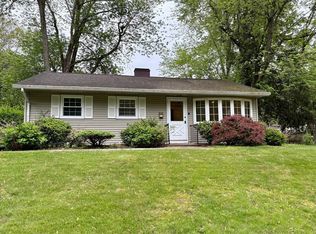 93 Crestmont St, Springfield, MA 01108