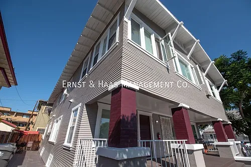 755 Elm Ave Photo 1